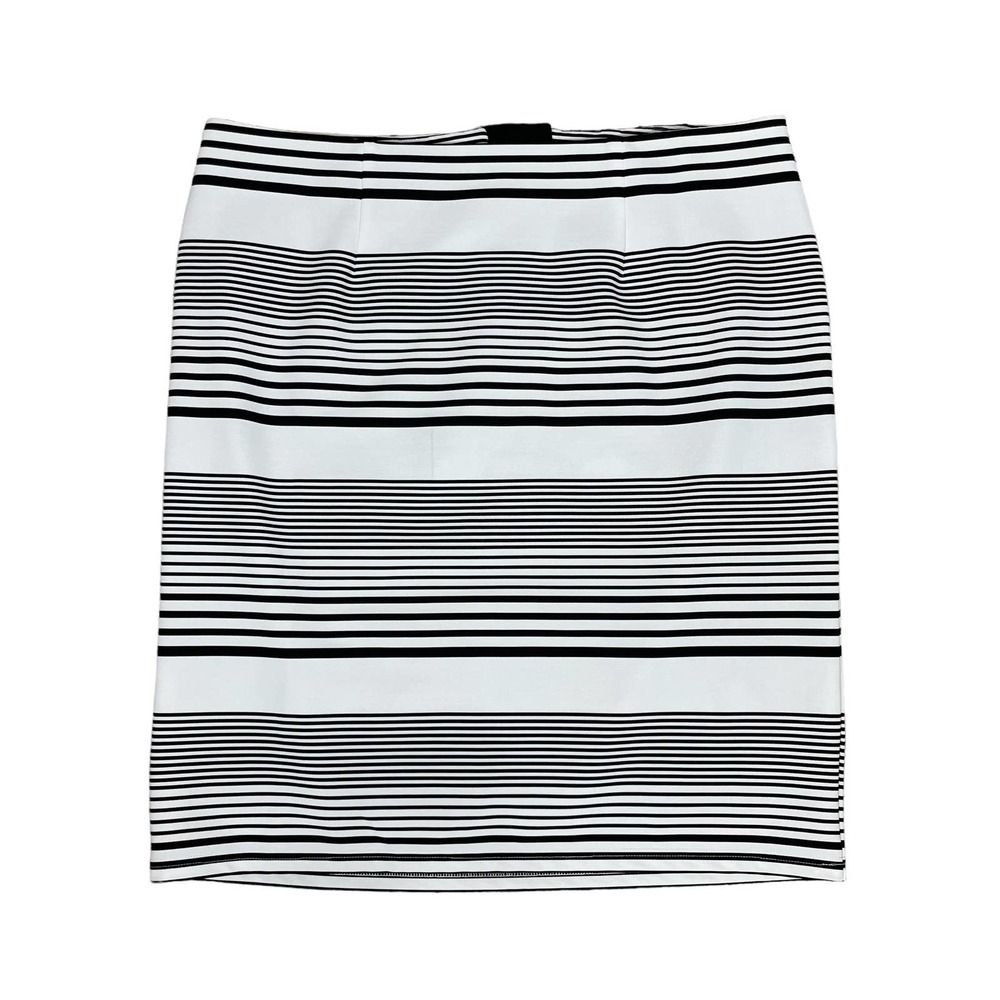 Chico’s Ottoman Black & White Stripe Knee Length Pencil Skirt. Size 3